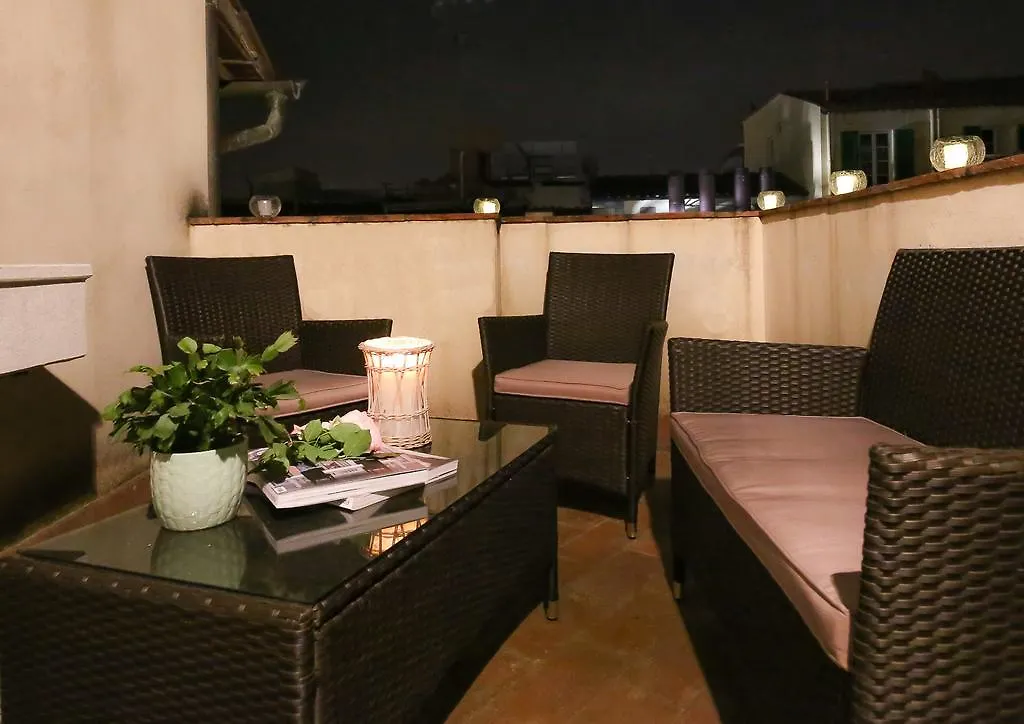 Apartments Florence - Ricasoli Terrace Italy